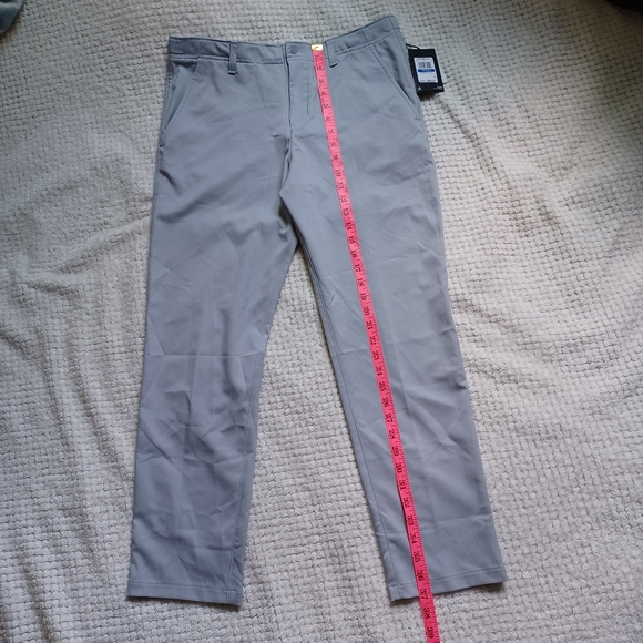 NWT UnderArmour Boys Youth UA gray YXL elastic waist golf pants moisture wick - Picture 3 of 9